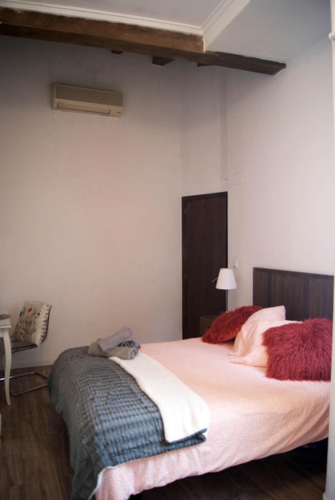 Apartamentos Centricos Barrio Del Carmen Valencia Bagian luar foto