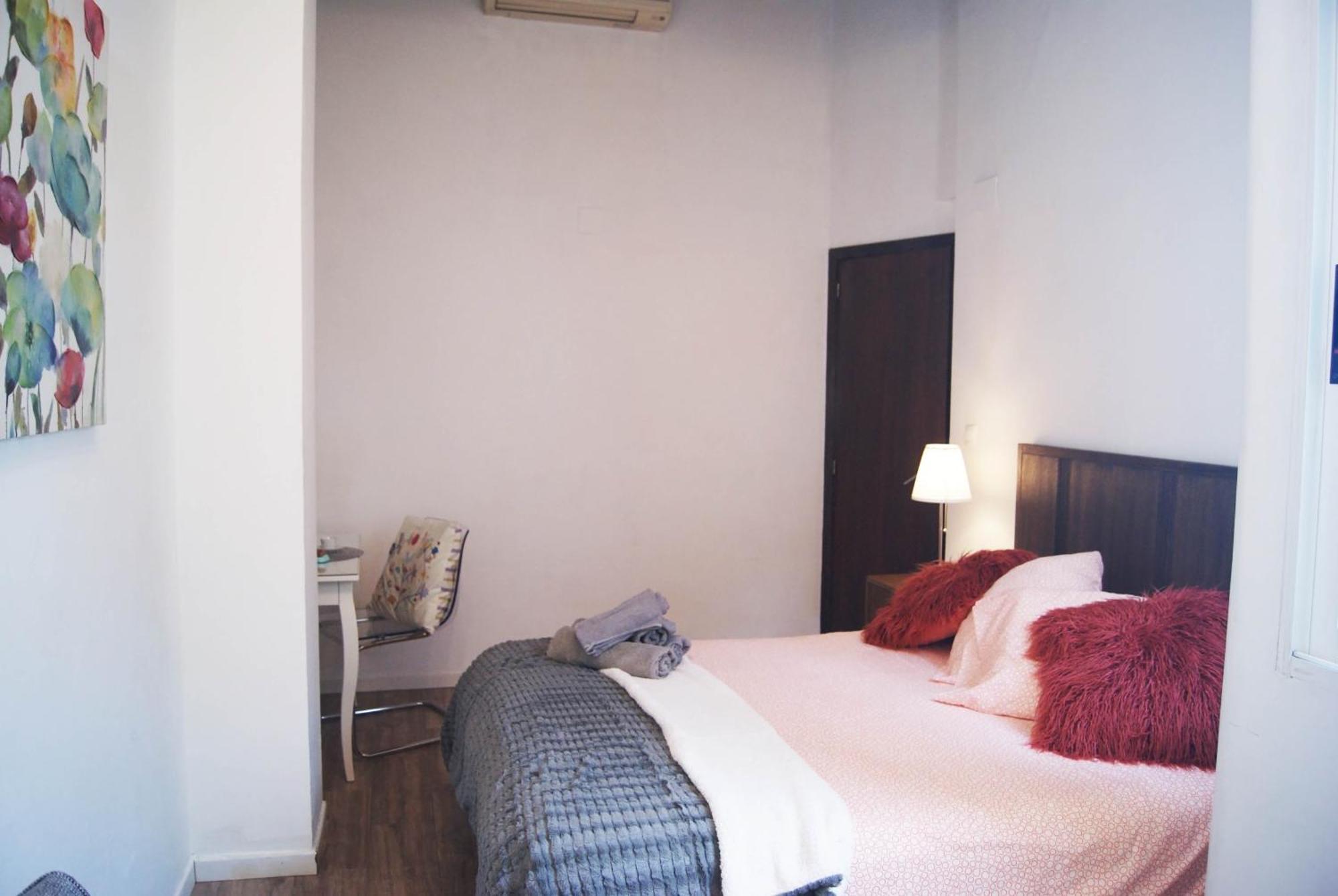 Apartamentos Centricos Barrio Del Carmen Valencia Bagian luar foto