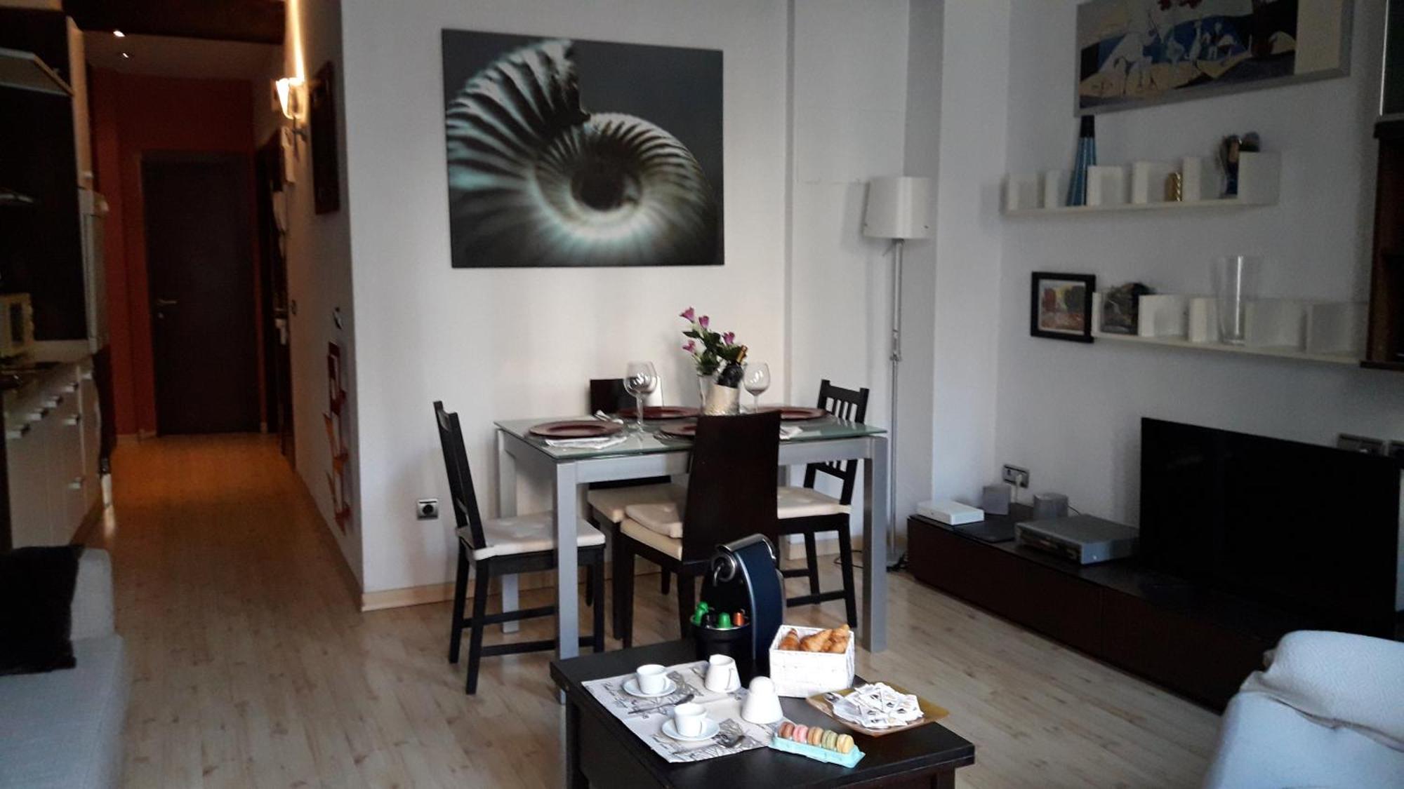 Apartamentos Centricos Barrio Del Carmen Valencia Bagian luar foto